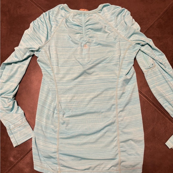 Athleta Pacifica Illume UPF fitted top; woman’s small; great condition - Picture 5 of 6